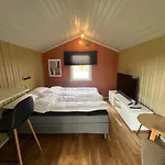 Neset Skydsstasjon Camping